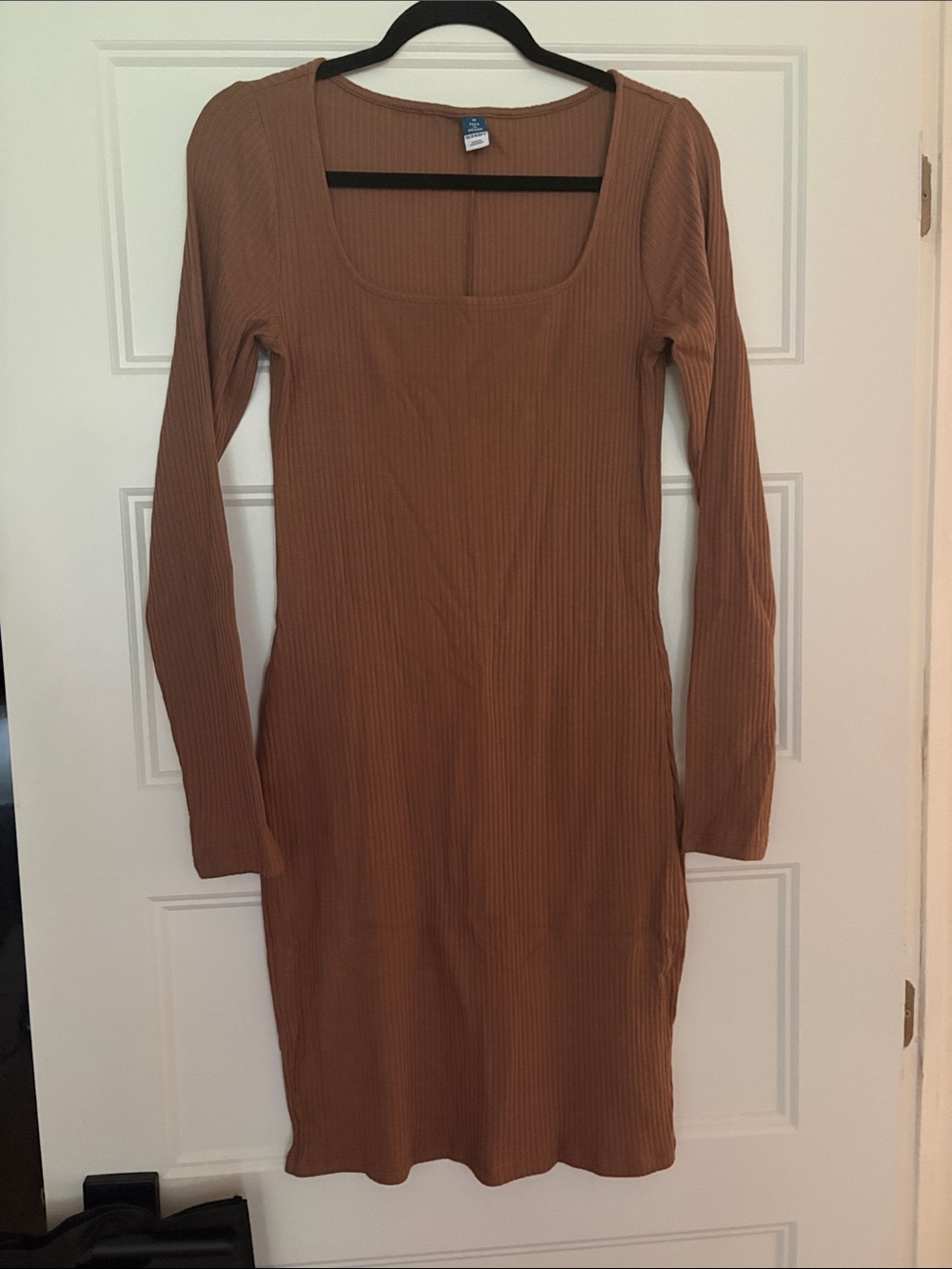 Old Navy Ribbed Long Sleeve Scoop-Neck Dress - Brown